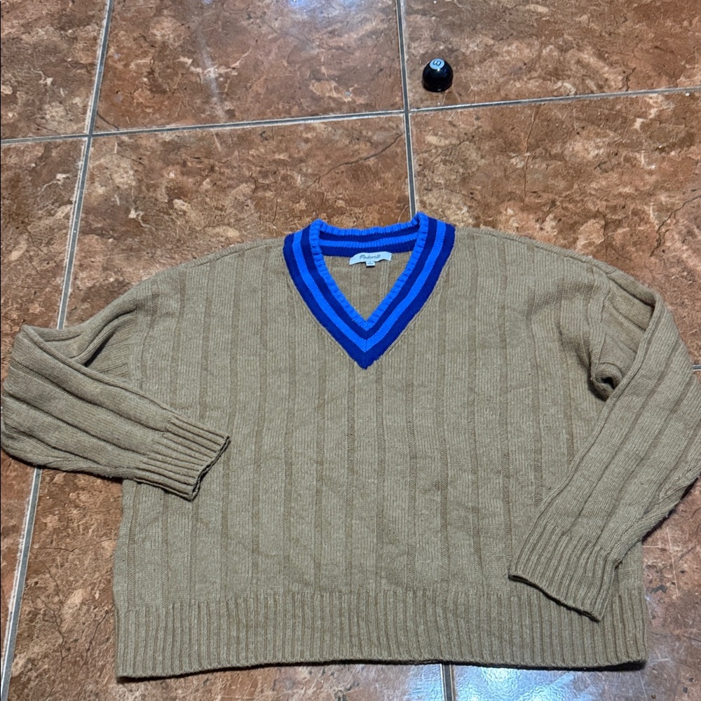 Madewell Taupe Cable-Knit V-Neck Sweater with Blue Trim